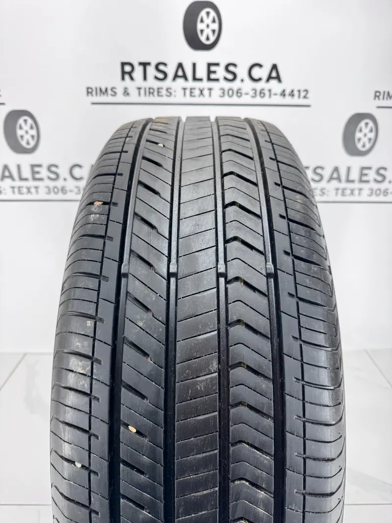 265/55/20 Yokohama Geolandar X-Cv 20" Tires (Takeoffs) 1
